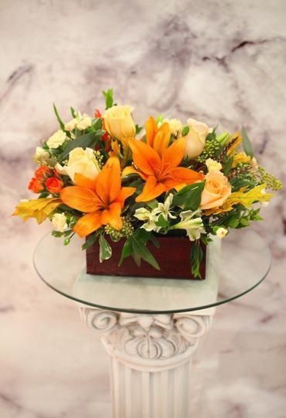 Modern Fall Centerpiece